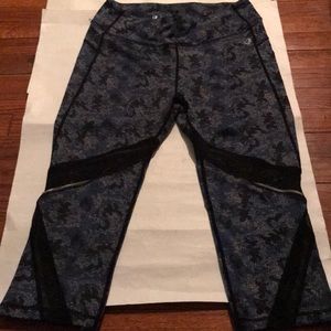 ShoActive Activewear Capri Leggings size large